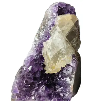 Naravni Uruguayan Ametist Gruče Mineralnih Osebek Z Kalcita Symbiont Nezakonitih Kamen Za Dom Dekoracija