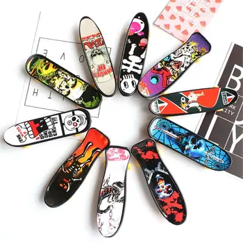 Plastično Mini Finger Skate Rolkanje Fingerboard Novost Gag Igrače Za Fante, Otroci Skateboard Prst Odbor Darila